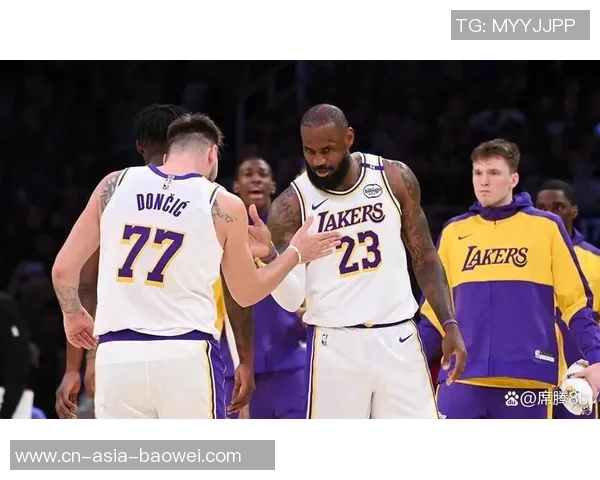 艾顿采访时詹姆斯高喊五连胜引发热议球迷纷纷点赞