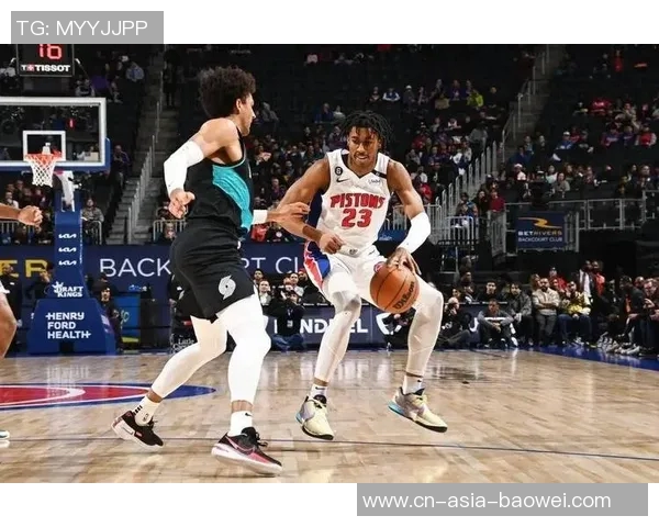 美网友怒斥快船败给勇士呼吁用小卡换取真正明星球员