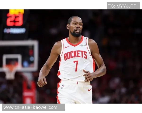 杜兰特分享关键时刻决策心得传球与个人进攻的微妙平衡 杜兰特分享关键时刻决策心得传球与个人进攻的微妙平衡